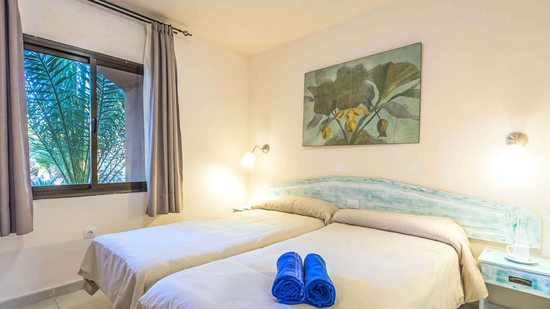 1 and 2 Bedroom Apartment